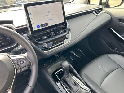 2026 Toyota COROLLA HYBRID XLE 1 Owner 50 MPG