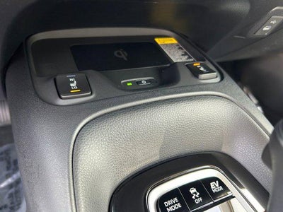 2026 Toyota COROLLA HYBRID XLE 1 Owner 50 MPG