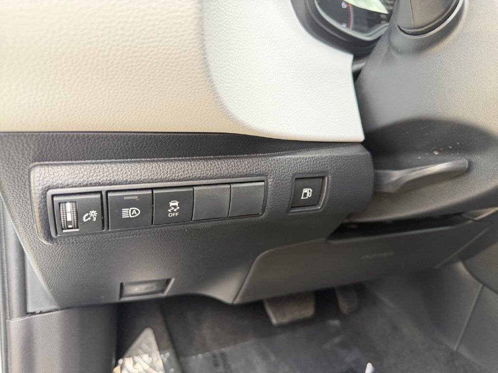 2025 Toyota Corolla Hybrid SE