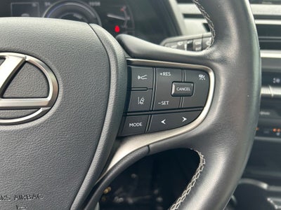 2022 Lexus UX 250h Base