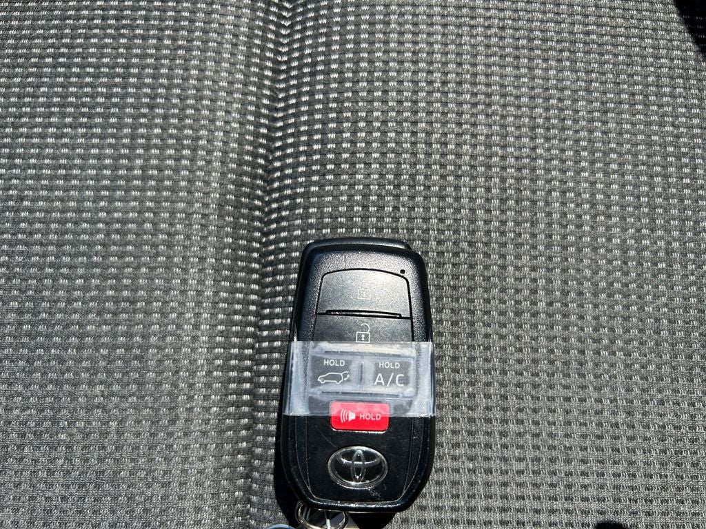2024 Toyota bZ4X XLE