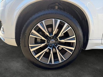 2020 Volvo XC90 T6 Momentum