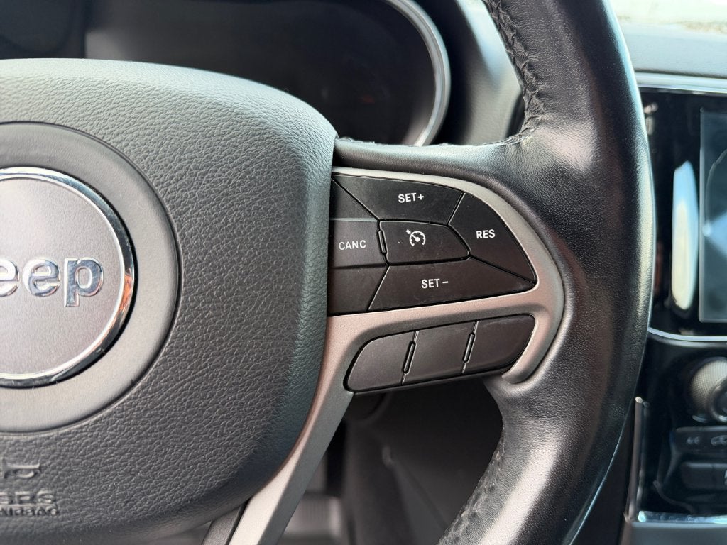 2020 Jeep Grand Cherokee Laredo