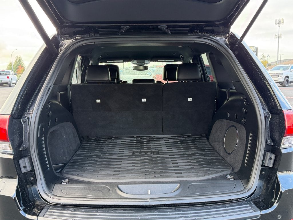 2020 Jeep Grand Cherokee Laredo