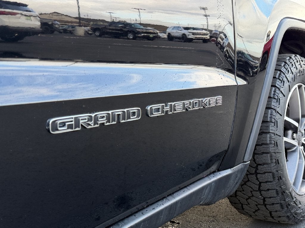 2020 Jeep Grand Cherokee Laredo