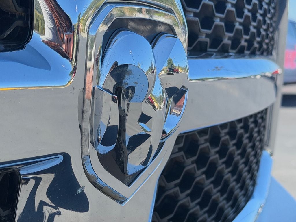 2023 RAM 1500 Classic Base
