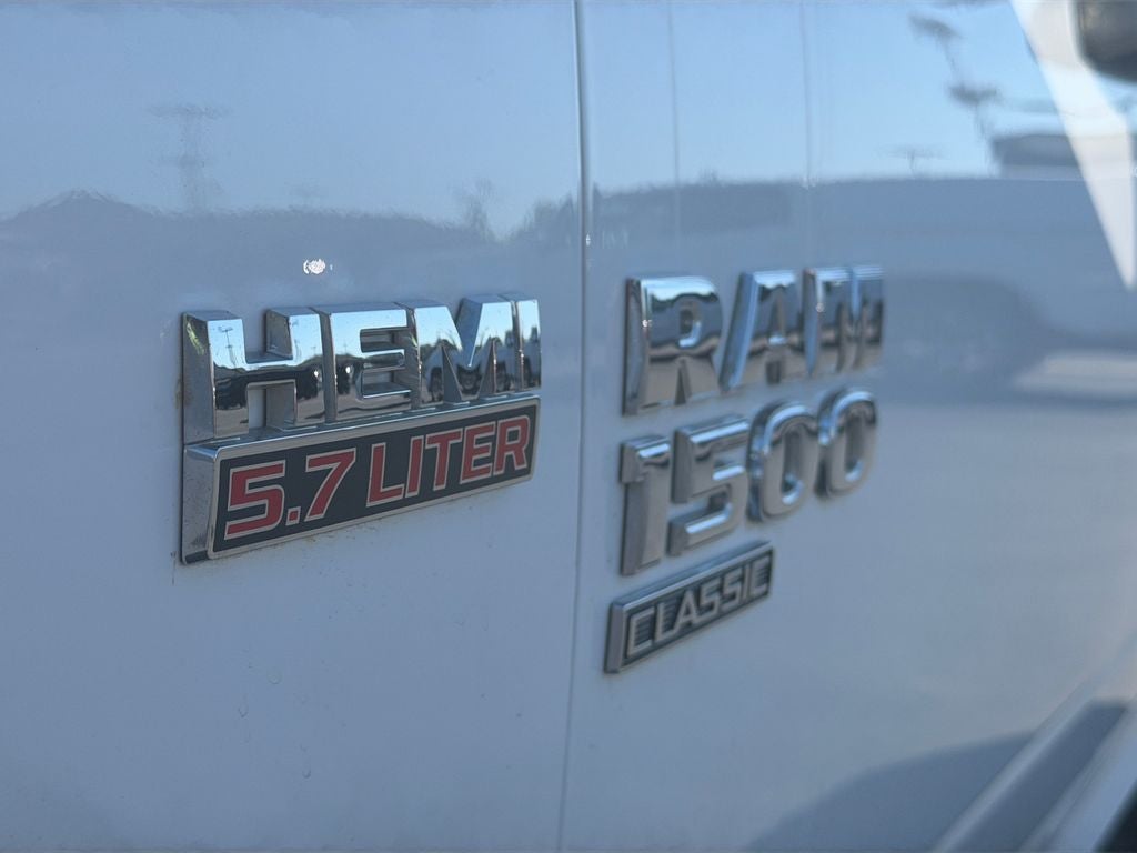 2023 RAM 1500 Classic Base