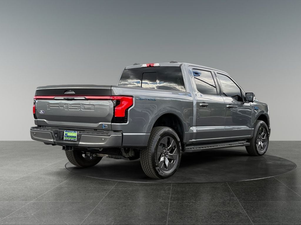 2024 Ford F-150 Lightning Lariat