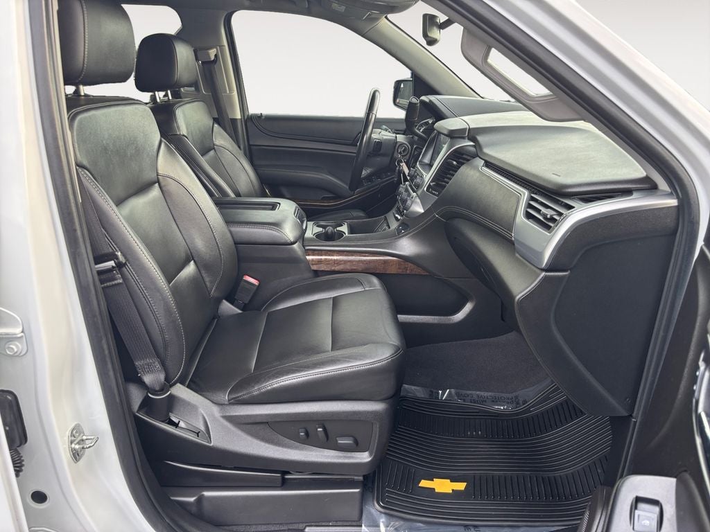2019 Chevrolet Suburban LT Luxury Package