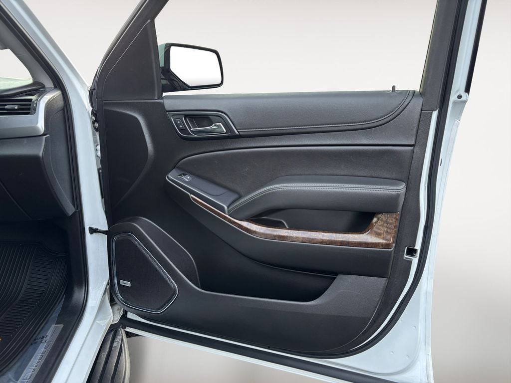 2019 Chevrolet Suburban LT Luxury Package