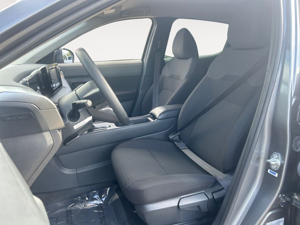 2025 Nissan Kicks S