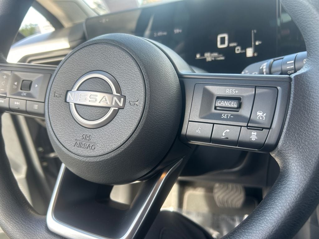 2025 Nissan Kicks S