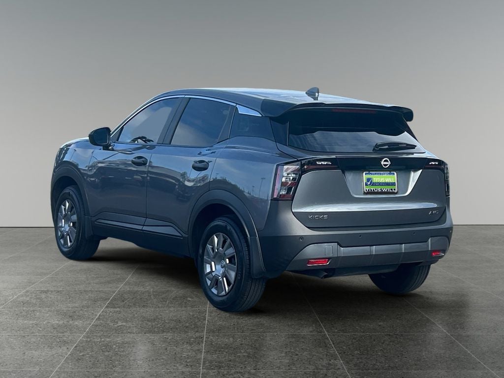 2025 Nissan Kicks S