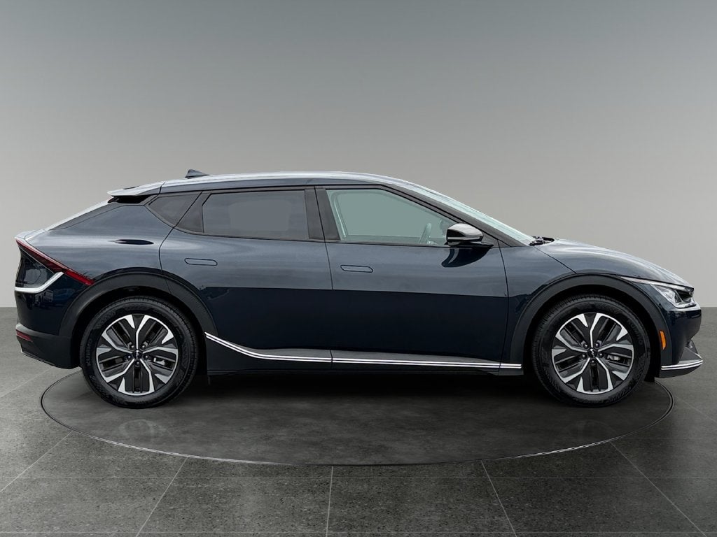 2024 Kia EV6 Light