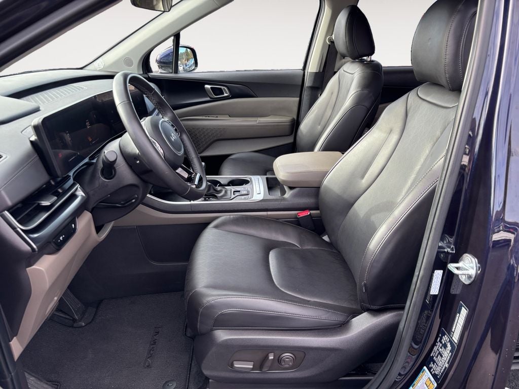 2025 Kia Carnival LXS