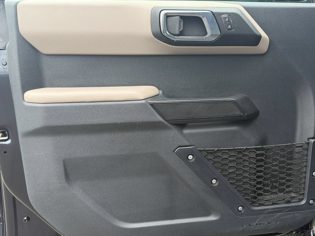 2021 Ford Bronco Base