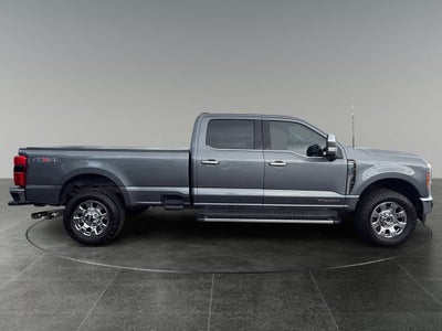 2023 Ford F-350 LARIAT