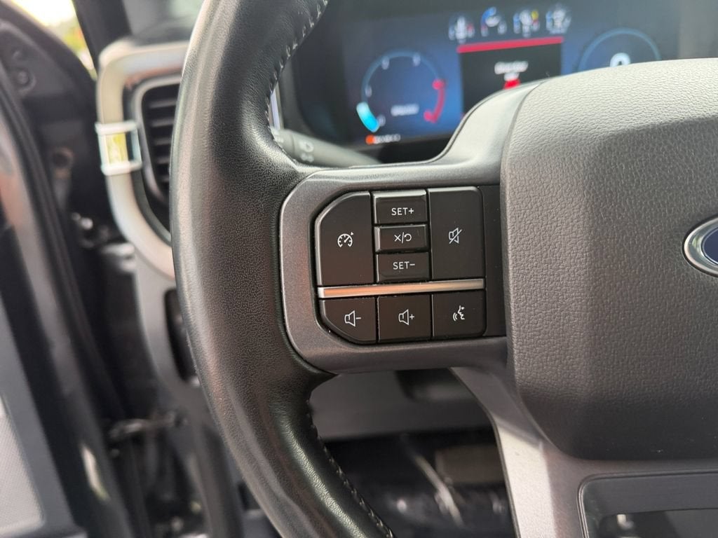 2023 Ford F-350 LARIAT