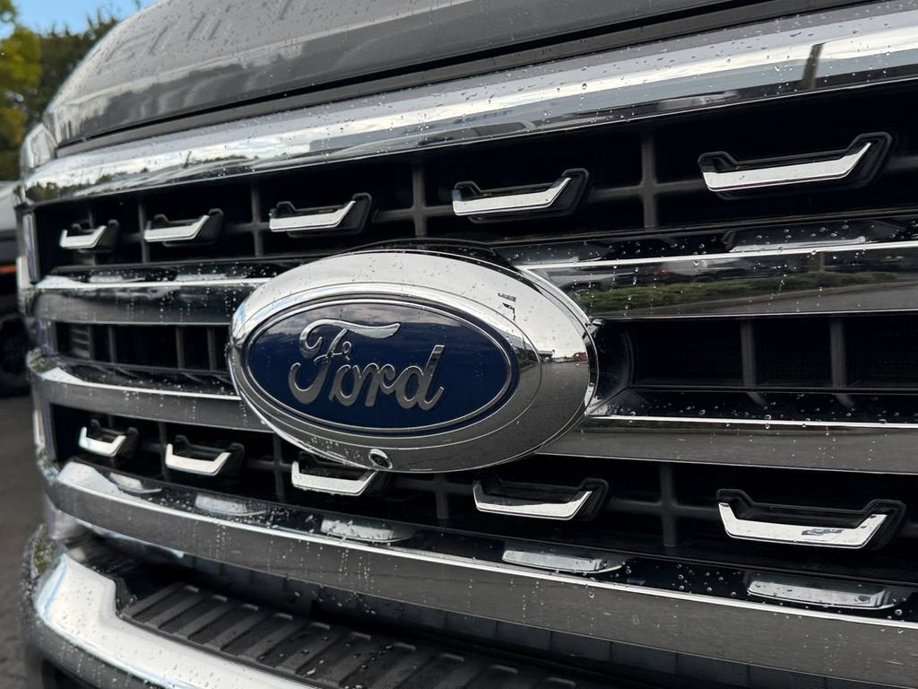 2023 Ford F-350 LARIAT