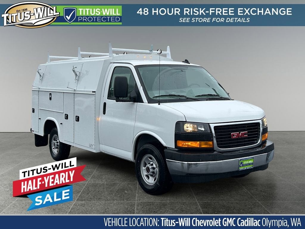 2025 GMC Savana Cutaway 3500 1WT