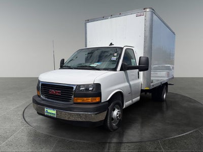 2025 GMC Savana Cutaway 3500 1WT