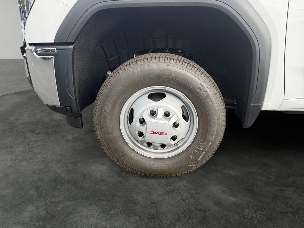 2026 GMC Sierra 3500 HD Chassis Cab Pro