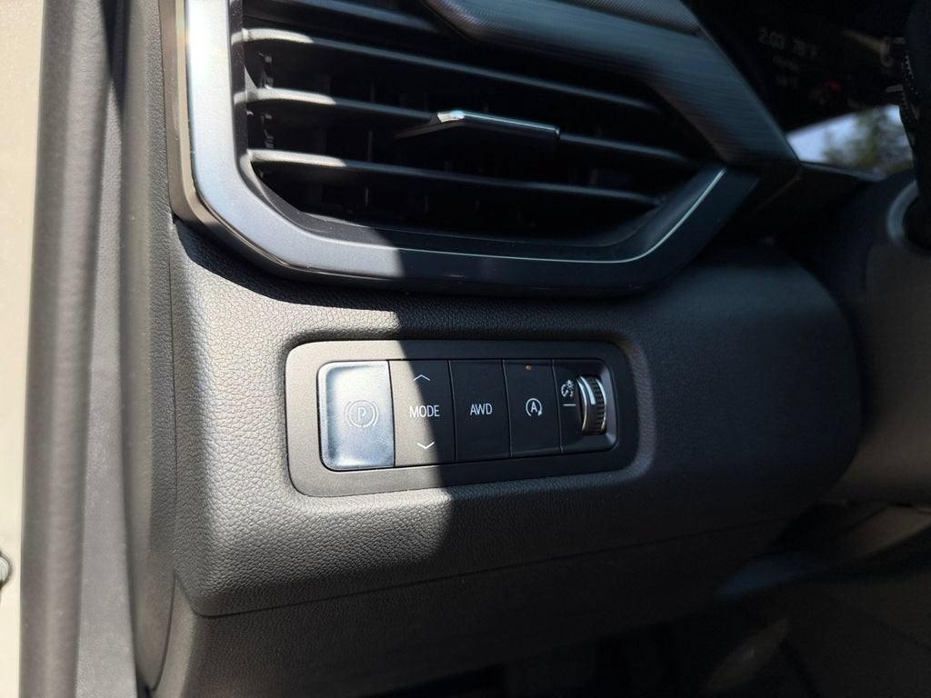 2026 GMC Acadia AT4 - Photo 18