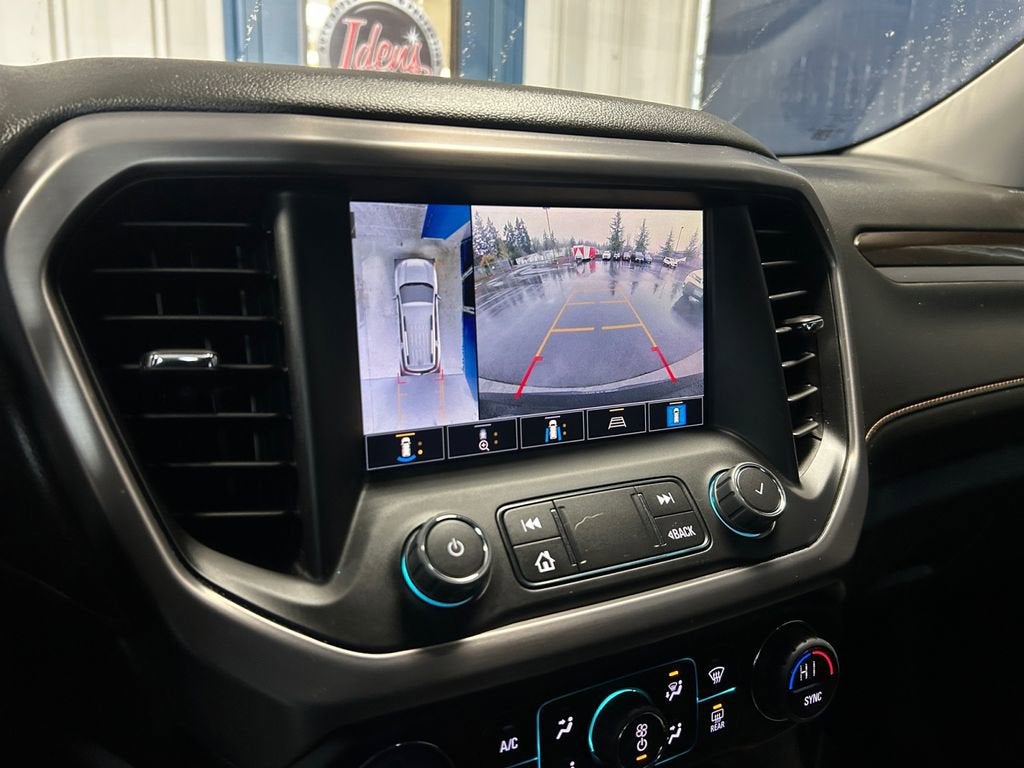 2023 GMC Acadia AT4
