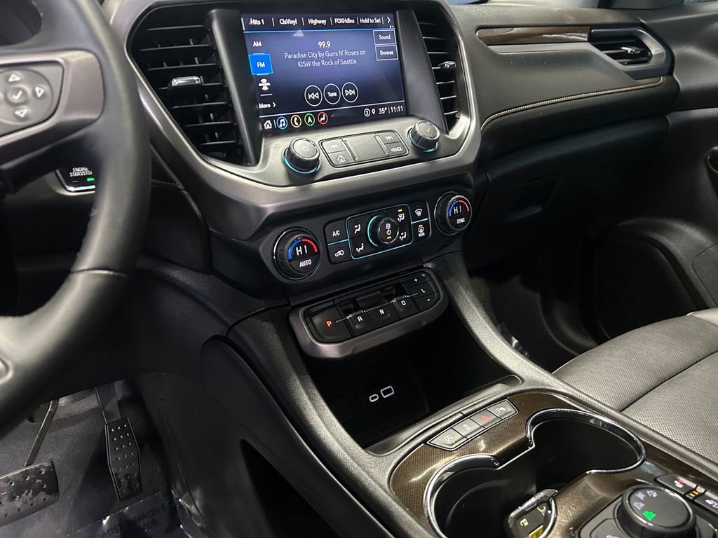2023 GMC Acadia AT4