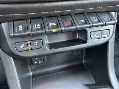 2022 GMC Canyon AT4 - Leather