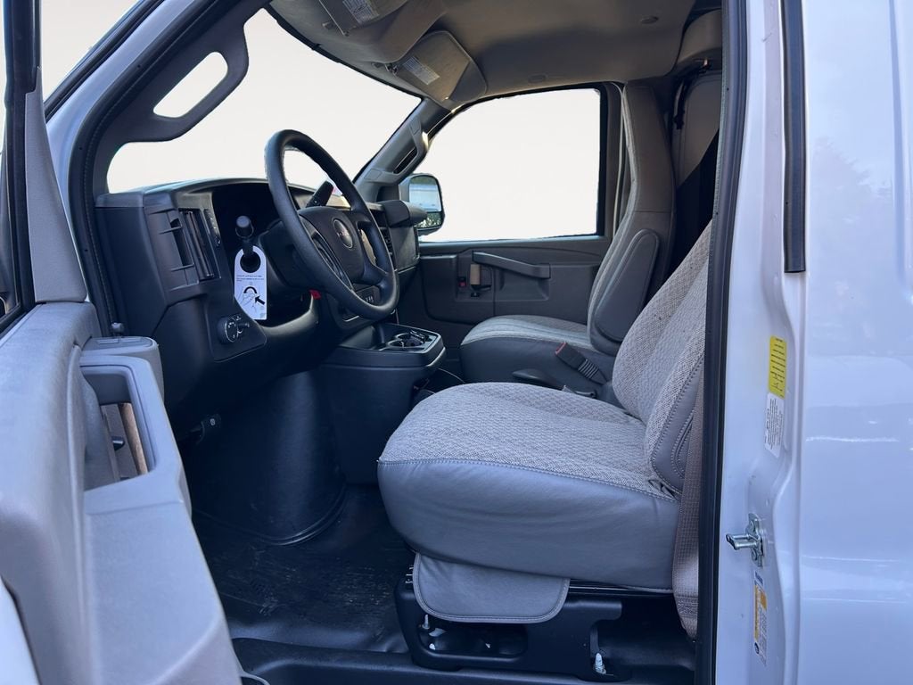 2025 GMC Savana Cargo Work Van