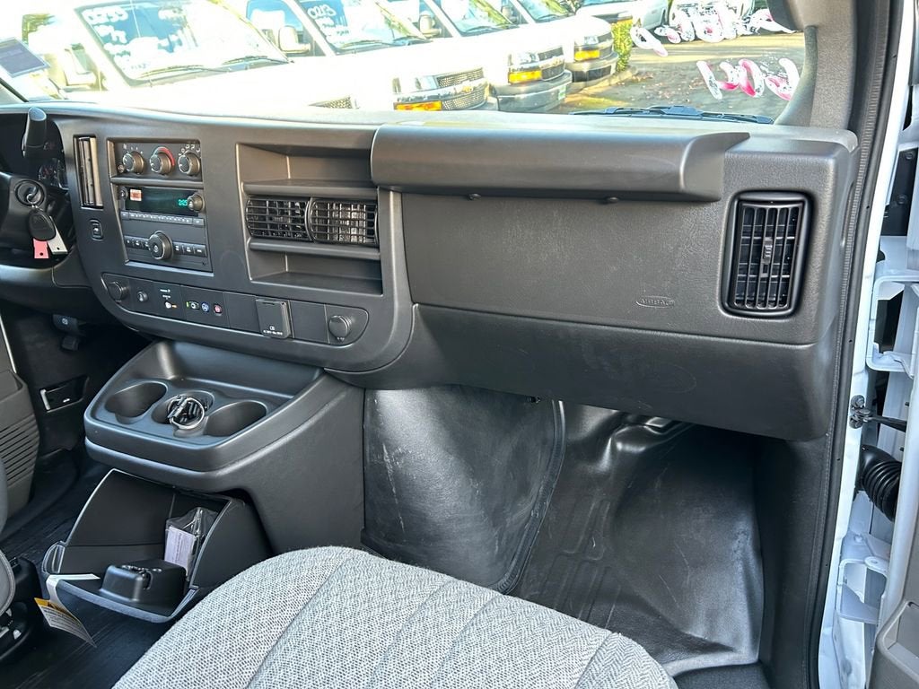 2025 GMC Savana Cargo Work Van