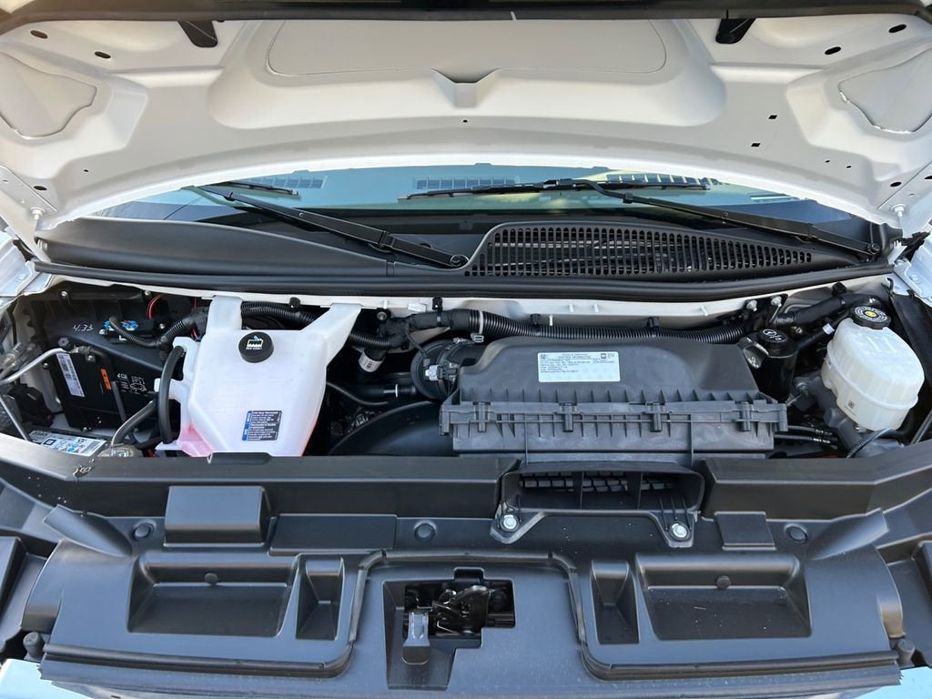 2025 GMC Savana Cargo Work Van