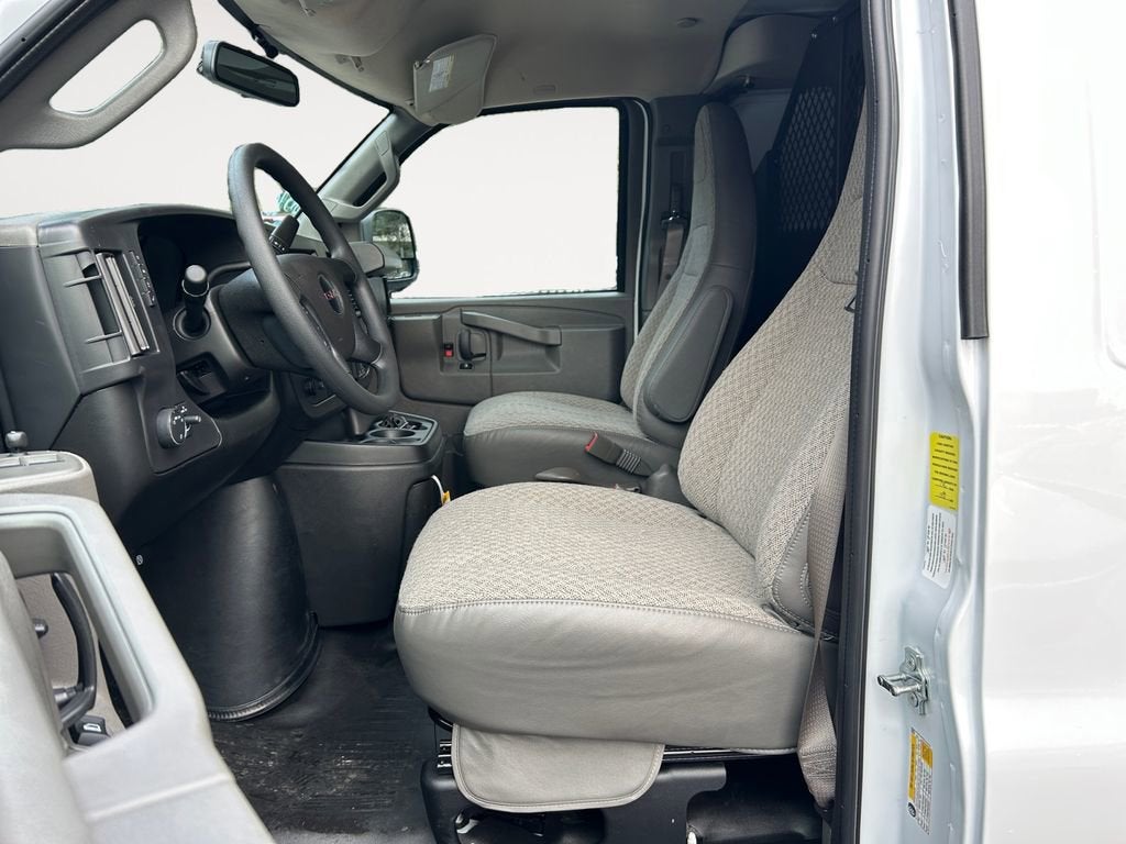 2025 GMC Savana Cargo Work Van
