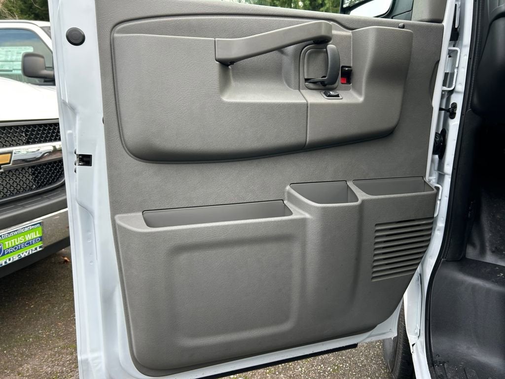 2025 GMC Savana Cargo Work Van