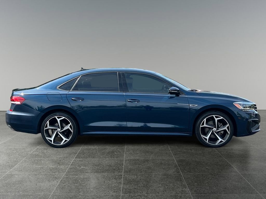 2021 Volkswagen Passat 2.0T R-Line