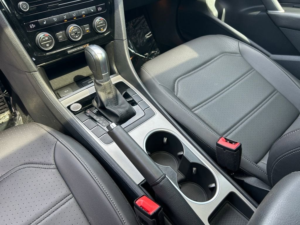2021 Volkswagen Passat 2.0T R-Line