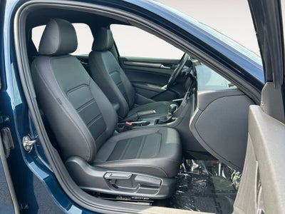 2021 Volkswagen Passat 2.0T R-Line