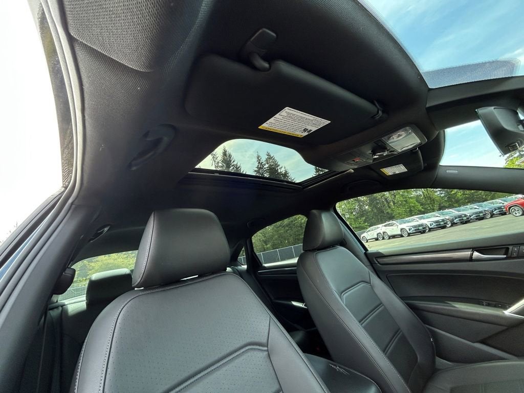 2021 Volkswagen Passat 2.0T R-Line