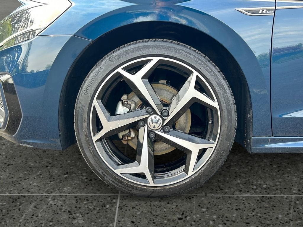 2021 Volkswagen Passat 2.0T R-Line