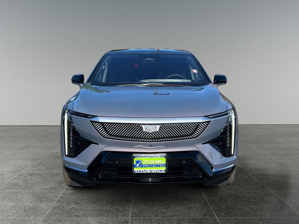 2025 Cadillac OPTIQ Luxury 1