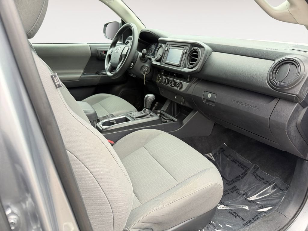 2017 Toyota Tacoma SR V6