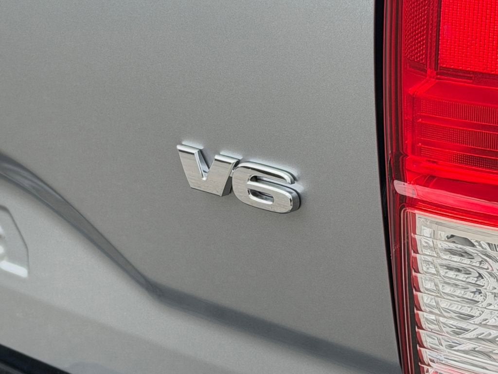 2017 Toyota Tacoma SR V6