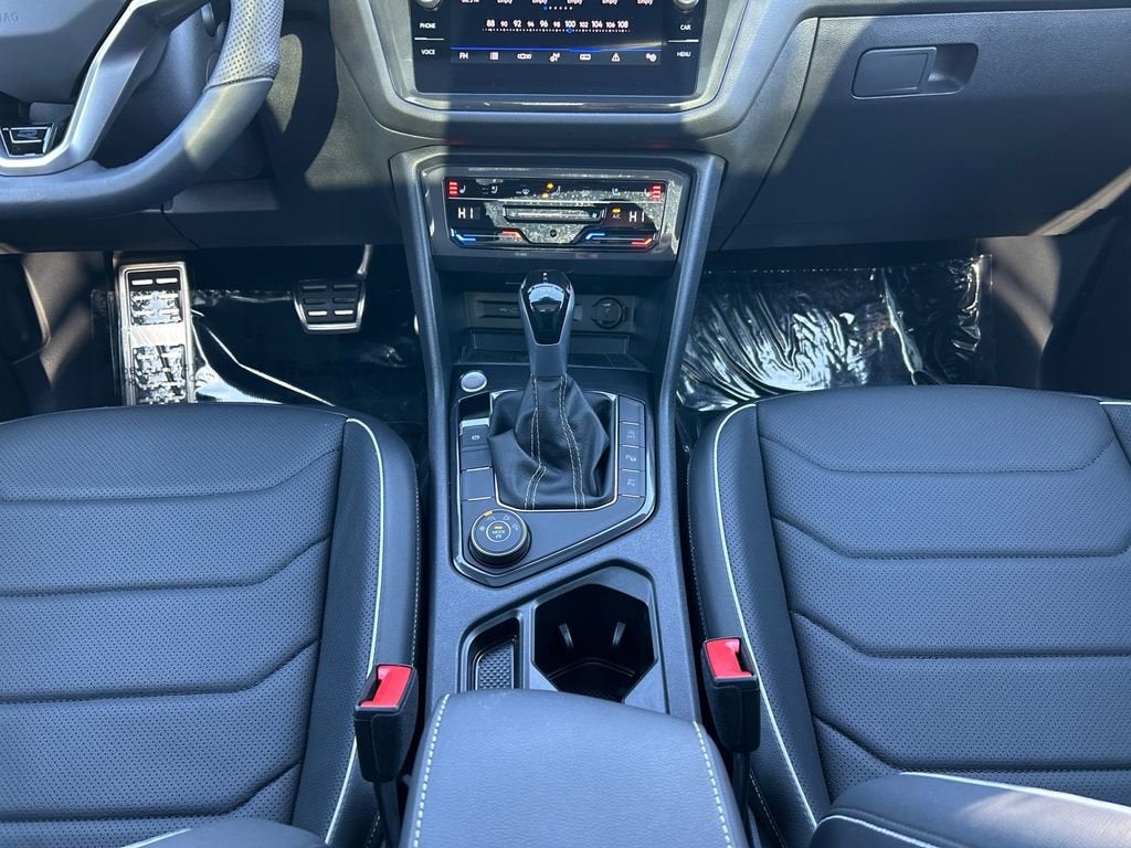 2024 Volkswagen Tiguan SEL R-Line