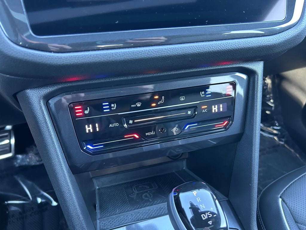 2024 Volkswagen Tiguan SEL R-Line