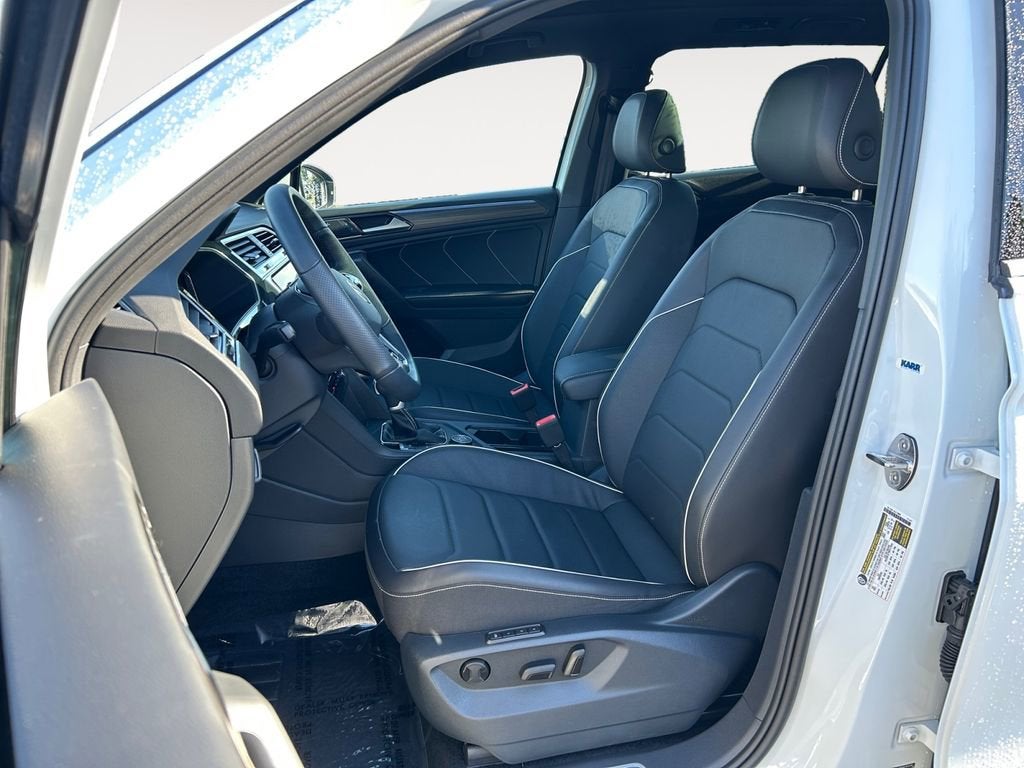 2024 Volkswagen Tiguan SEL R-Line
