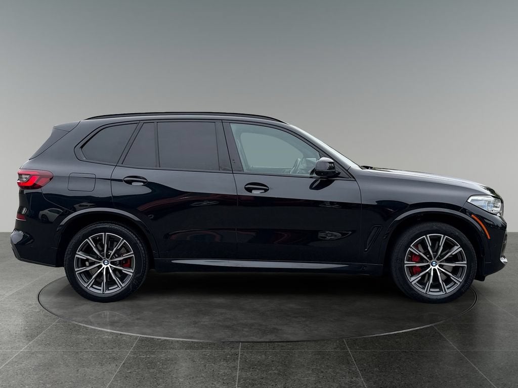 2022 BMW X5 M50i