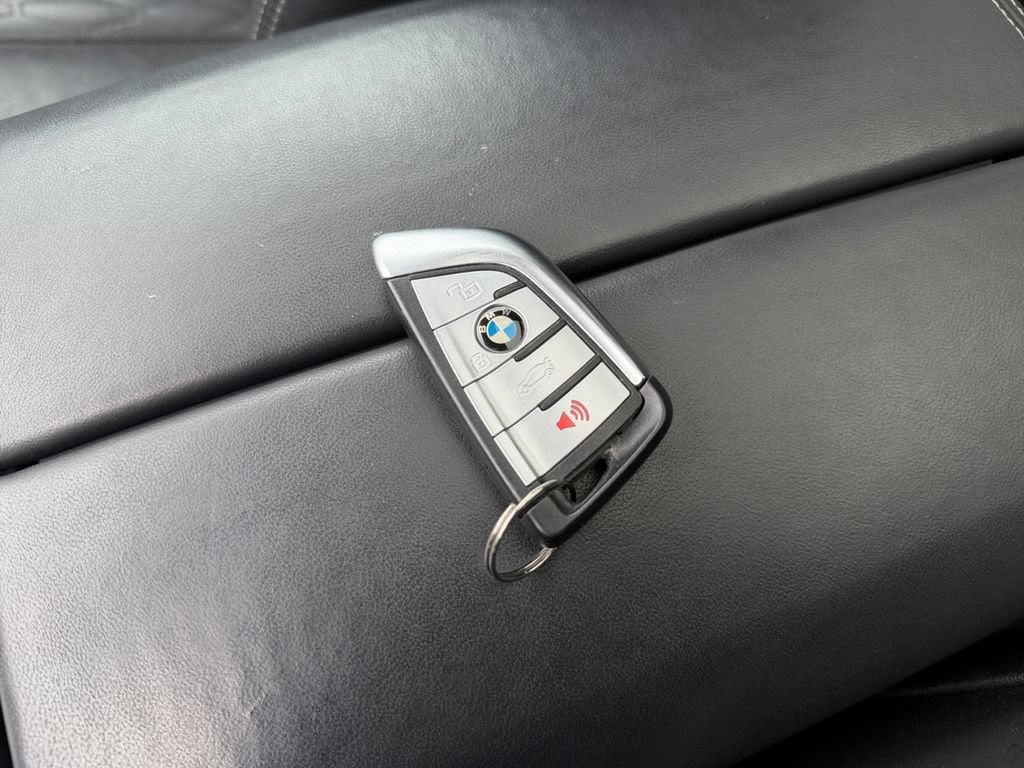 2022 BMW X5 M50i