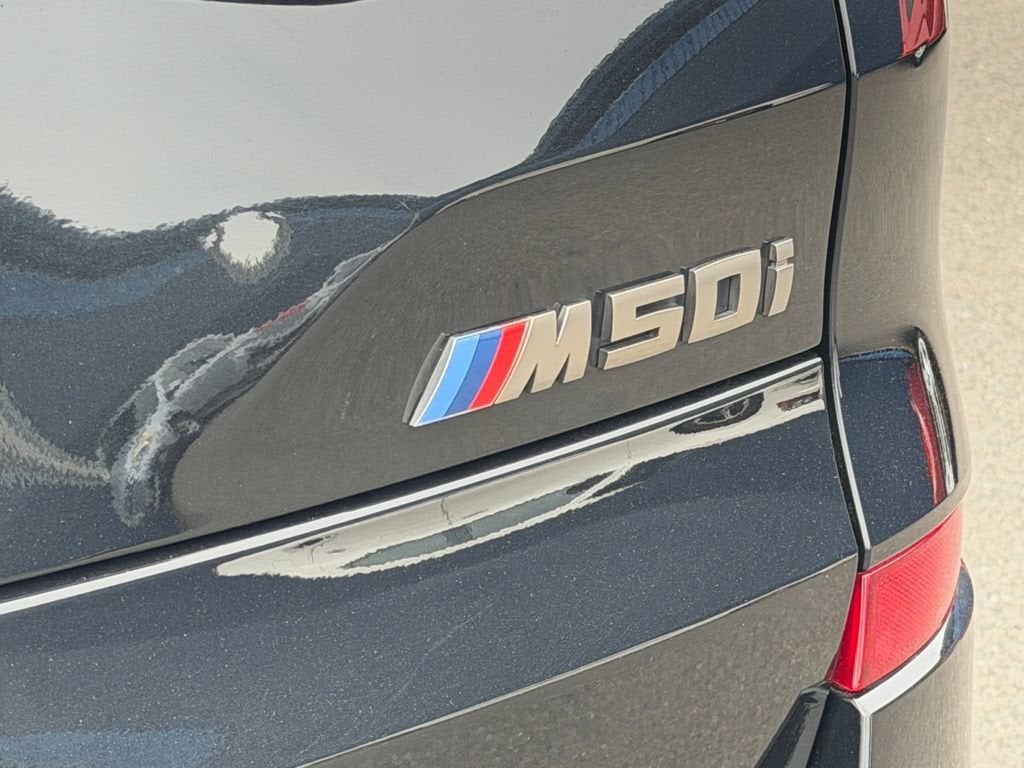 2022 BMW X5 M50i