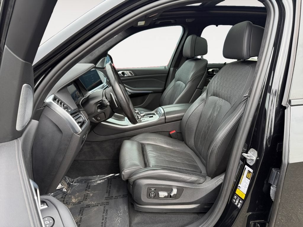 2022 BMW X5 M50i